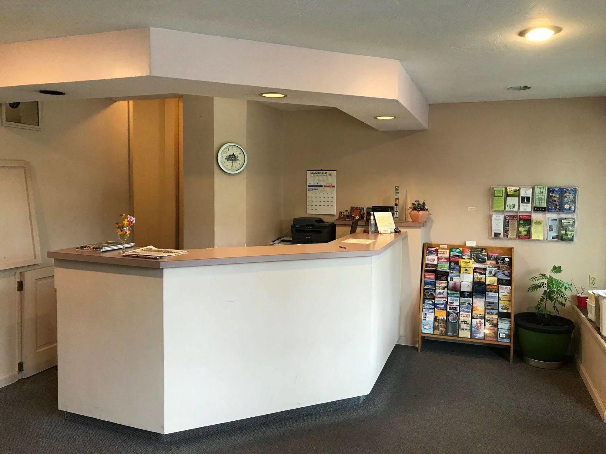 经济山林小屋汽车旅馆 斯特布里奇 外观 照片
